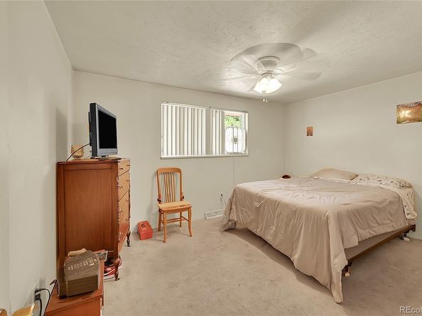 405 Elliott Street, Longmont CO 80504