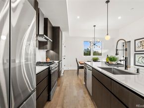 2148 Applewood Drive, Lakewood CO 80215