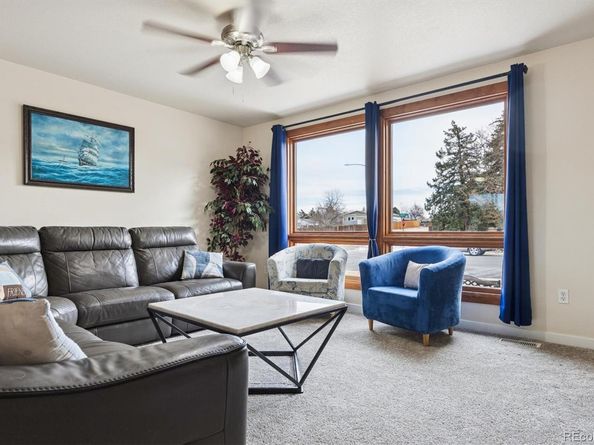 Undisclosed Address #5385192, Aurora CO 80013