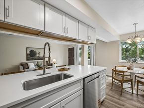 7700 W Glasgow Place 18B, Littleton CO 80128