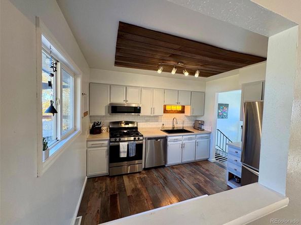 6885 W 69th Place, Arvada CO 80003