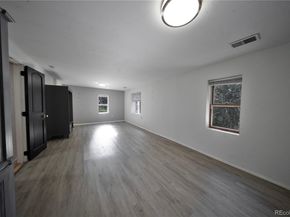 185 S Hoyt Street, Lakewood CO 80226