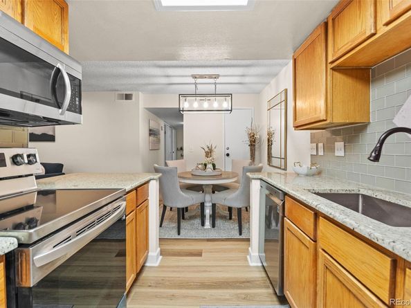 8555 Fairmount Drive B207, Denver CO 80247