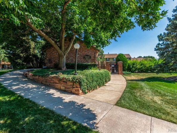 8752 E Amherst Drive E, Denver CO 80231