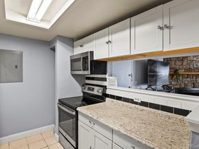 Undisclosed Address #3778078, Aurora CO 80017