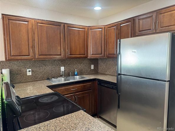 991 Oak Place, Thornton CO 80229