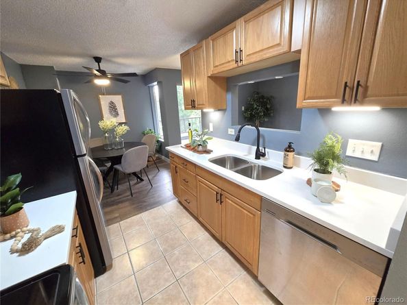 2375 S Linden Court 310, Denver CO 80222