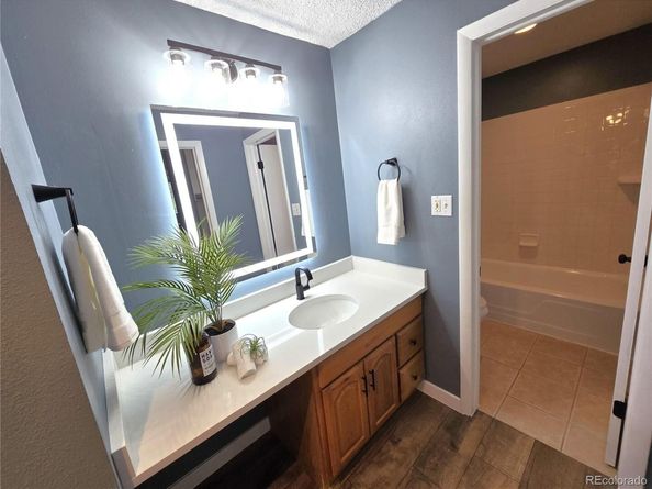 2375 S Linden Court 310, Denver CO 80222