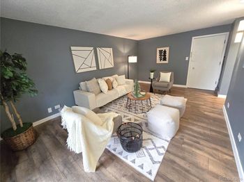 2375 S Linden Court