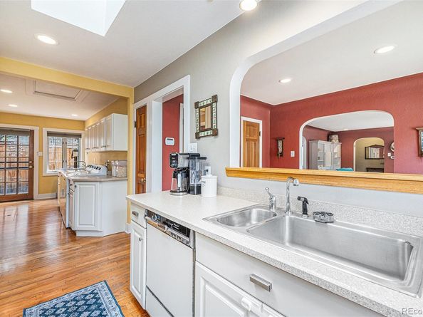 1900 Magnolia Street, Denver CO 80220