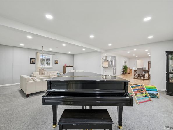 3285 N Monaco Parkway, Denver CO 80207