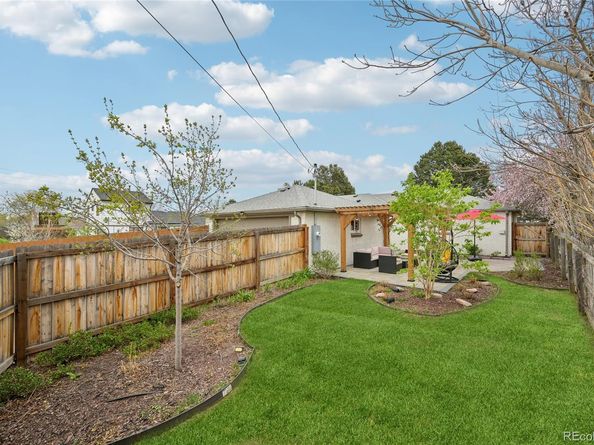 3285 N Monaco Parkway, Denver CO 80207