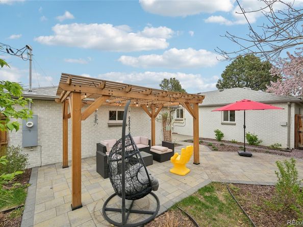 3285 N Monaco Parkway, Denver CO 80207