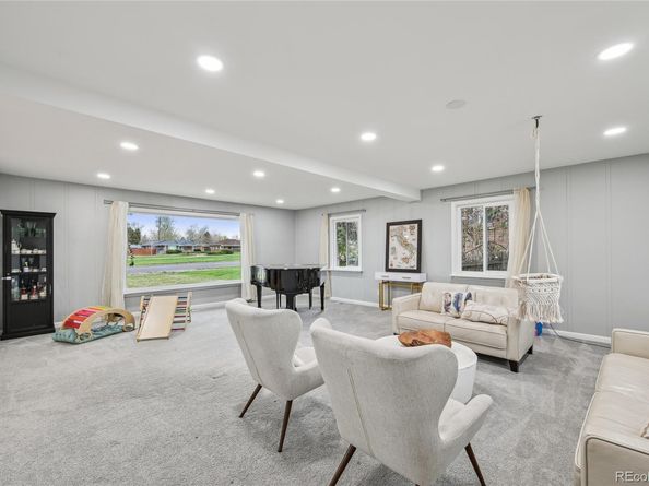 3285 N Monaco Parkway, Denver CO 80207