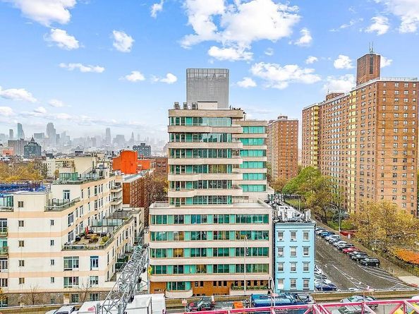 208 Delancey Street 2H, New York NY 10002