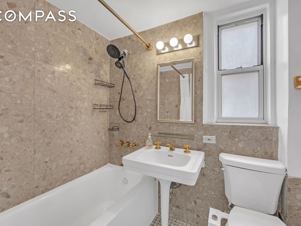 333 East 43rd Street 909, New York NY 10017