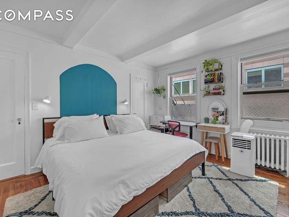 333 East 43rd Street 909, New York NY 10017