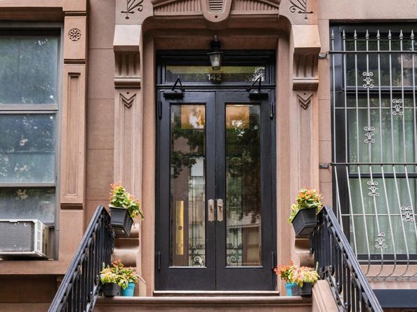 142 East 37th Street 23, New York NY 10016