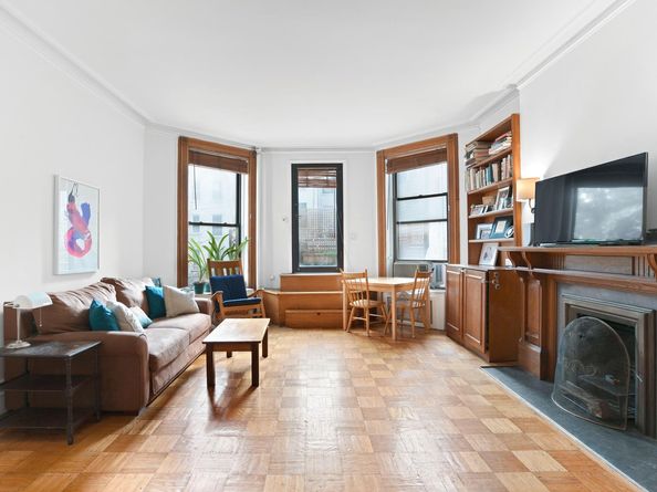 142 East 37th Street 23, New York NY 10016