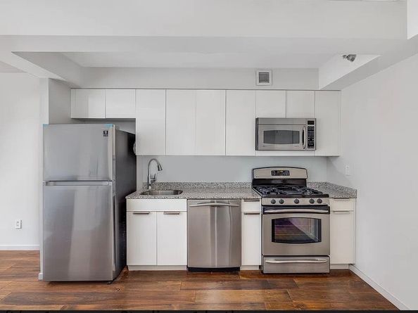 516 West 47th Street N4D, New York NY 10036
