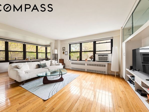 208 East Broadway J106, New York NY 10002