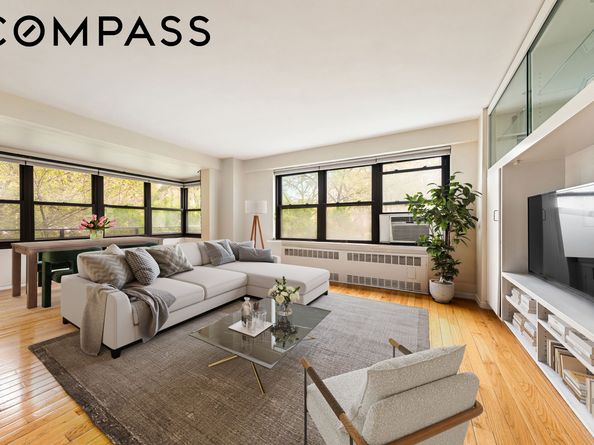 208 East Broadway J106, New York NY 10002