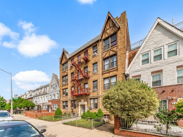 21-45 23rd Street, Queens NY 11105