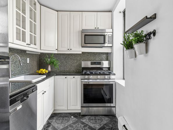 2108 Dorchester Road 3D, Brooklyn NY 11226