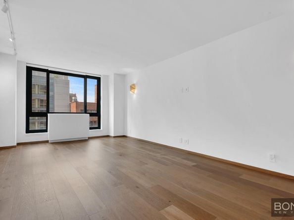 1 Irving Place V16D, New York NY 10003