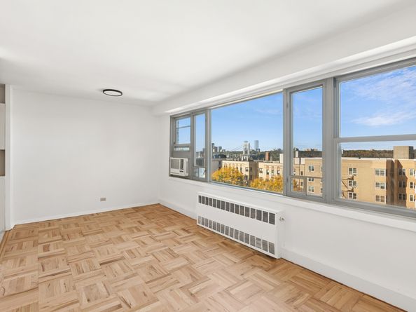 900 West 190th Street 8H, New York NY 10040