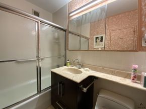 271-10 Grand Central Parkway 6L, Queens NY 11005