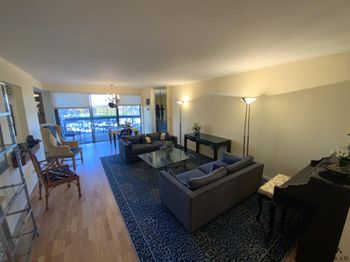 271-10 Grand Central Parkway