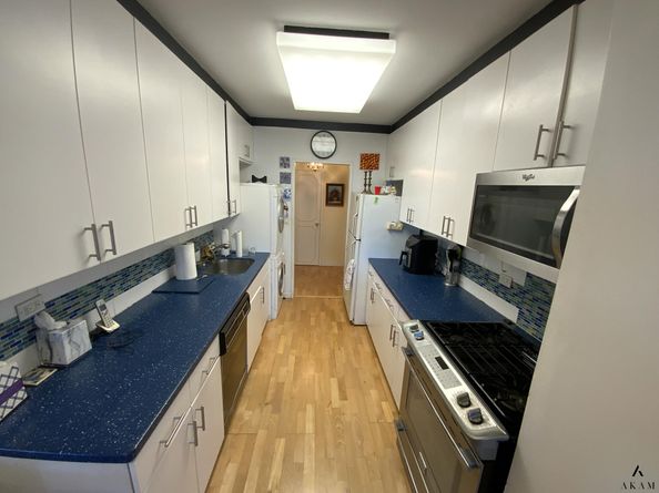 271-10 Grand Central Parkway 6L, Queens NY 11005