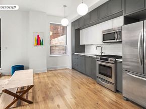 416 West 52nd Street TH219, New York NY 10019