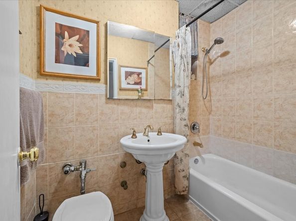 3200 Netherland Avenue D, Bronx NY 10463