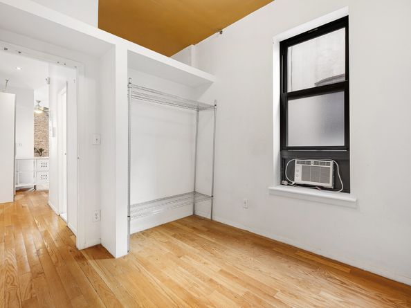 58 West 105th Street 5A, New York NY 10025