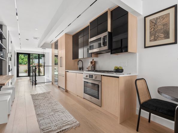 61 North Henry Street GARDEN1, Brooklyn NY 11222