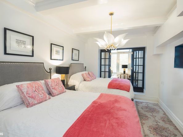 891 Park Avenue 10, New York NY 10075