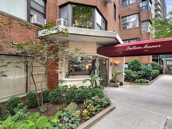440 East 62nd Street 15B, New York NY 10065
