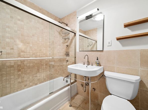 330 3rd Avenue 5B, New York NY 10010