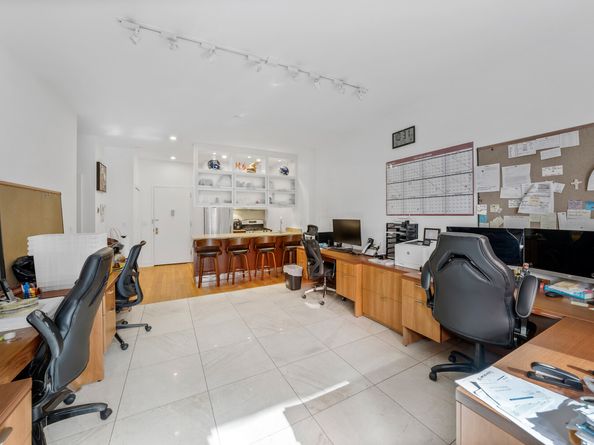 41-26 27th Street 3D, Queens NY 11101