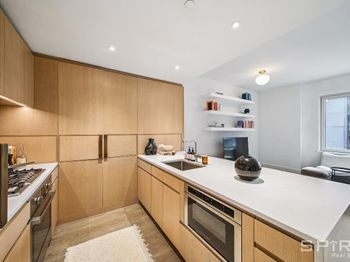 10 Nevins Street