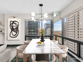 721 5th Avenue 33G, New York NY 10022