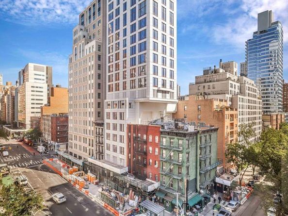 174 East 74th Street 8A, New York NY 10021