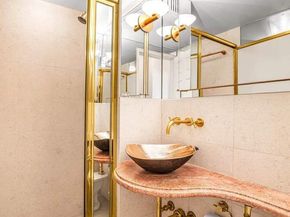 174 East 74th Street 8A, New York NY 10021