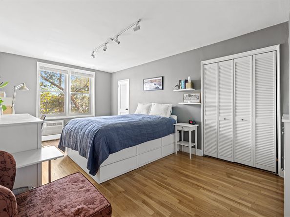 800 Cortelyou Road 4E, Brooklyn NY 11218