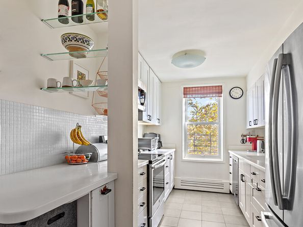 800 Cortelyou Road 4E, Brooklyn NY 11218