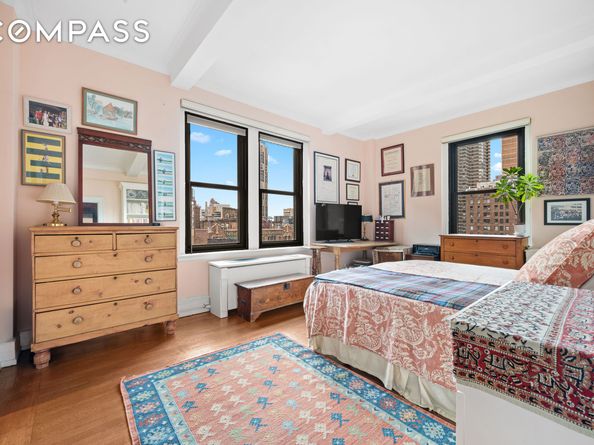 325 East 57th Street 11D, New York NY 10022