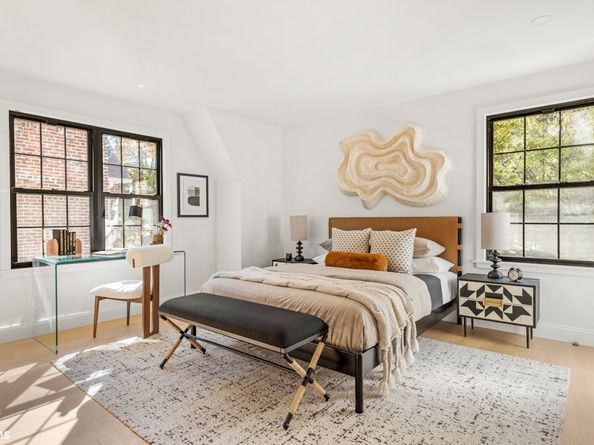 85-15 Wareham Place, Queens NY 00000