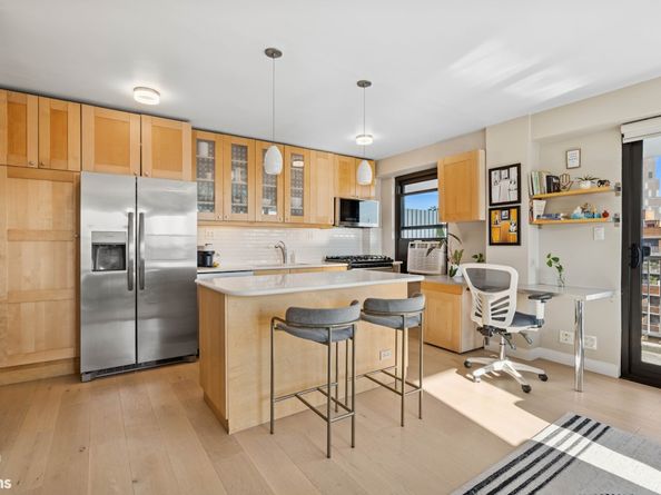 383 Grand Street M2002, New York NY 10002